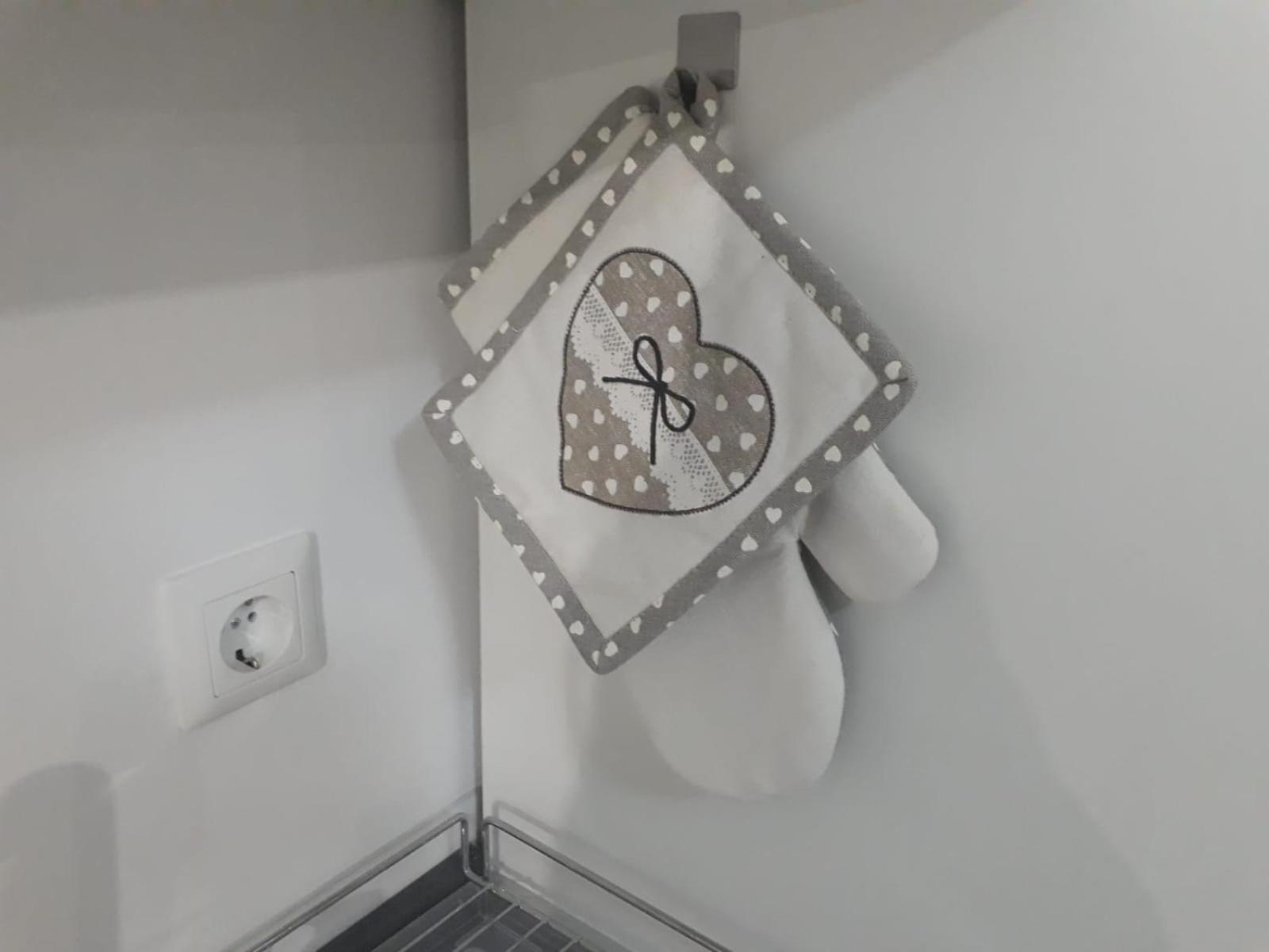 Apartman Kristina - Self Check In & Check Out Otočac Екстериор снимка