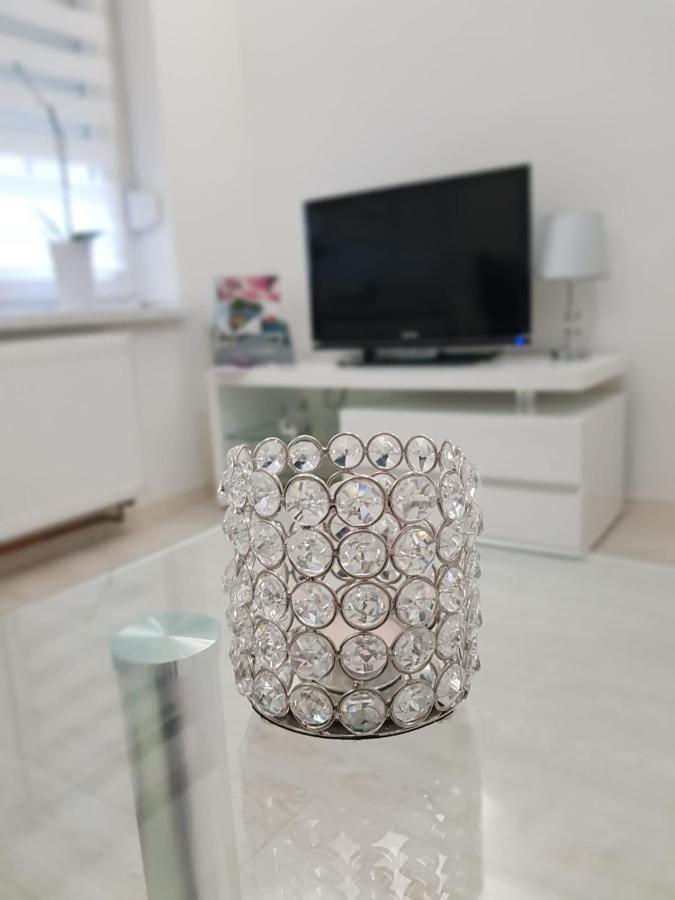 Apartman Kristina - Self Check In & Check Out Otočac Екстериор снимка
